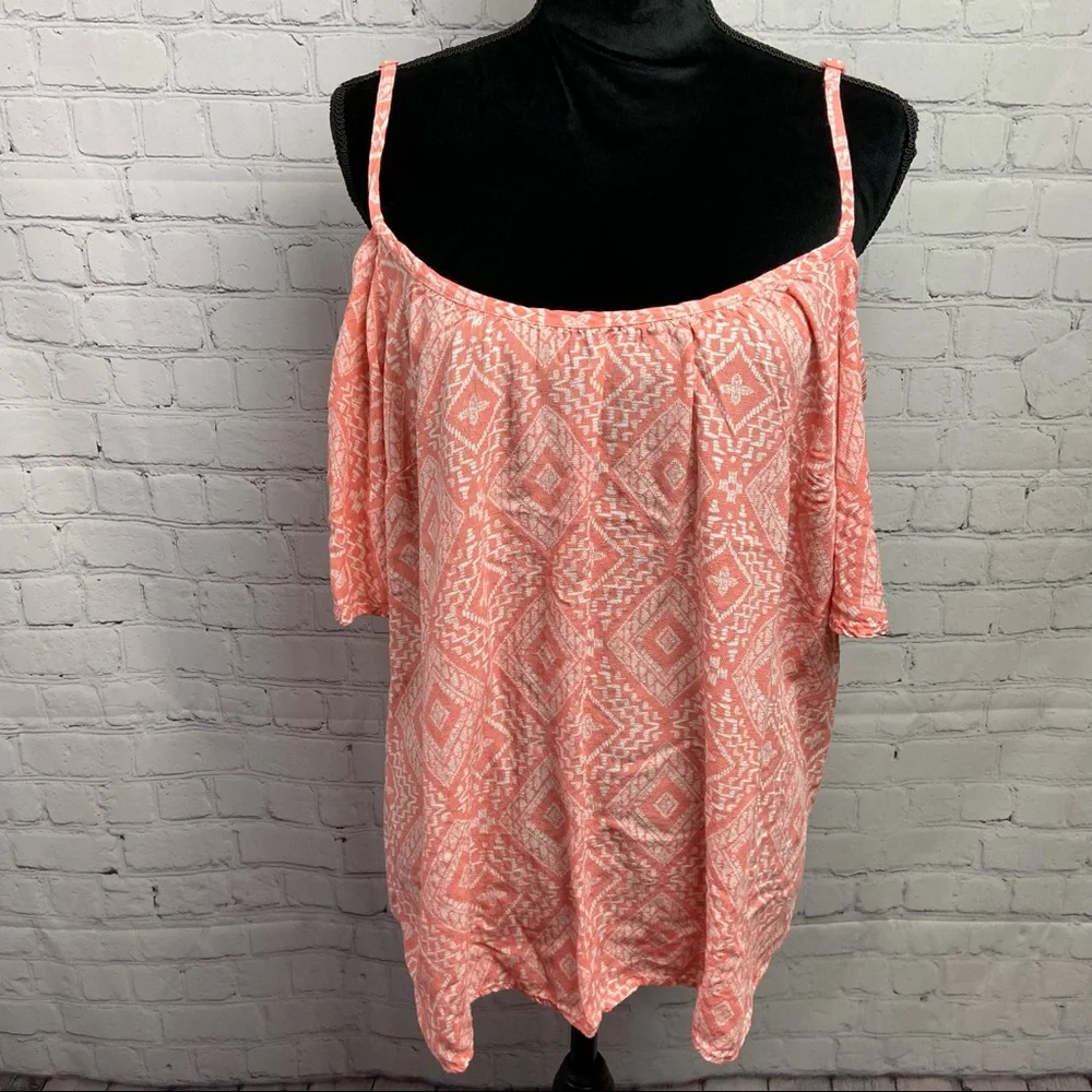 Torrid Patterned Cold Shoulder Top - Picture 2 of 7